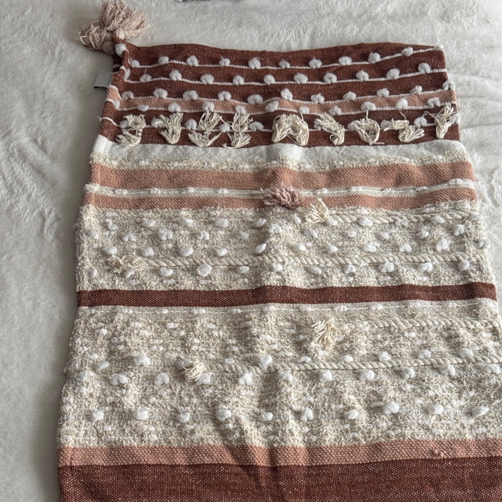 C&C California Textured Throw Blanket in Cream and Brown